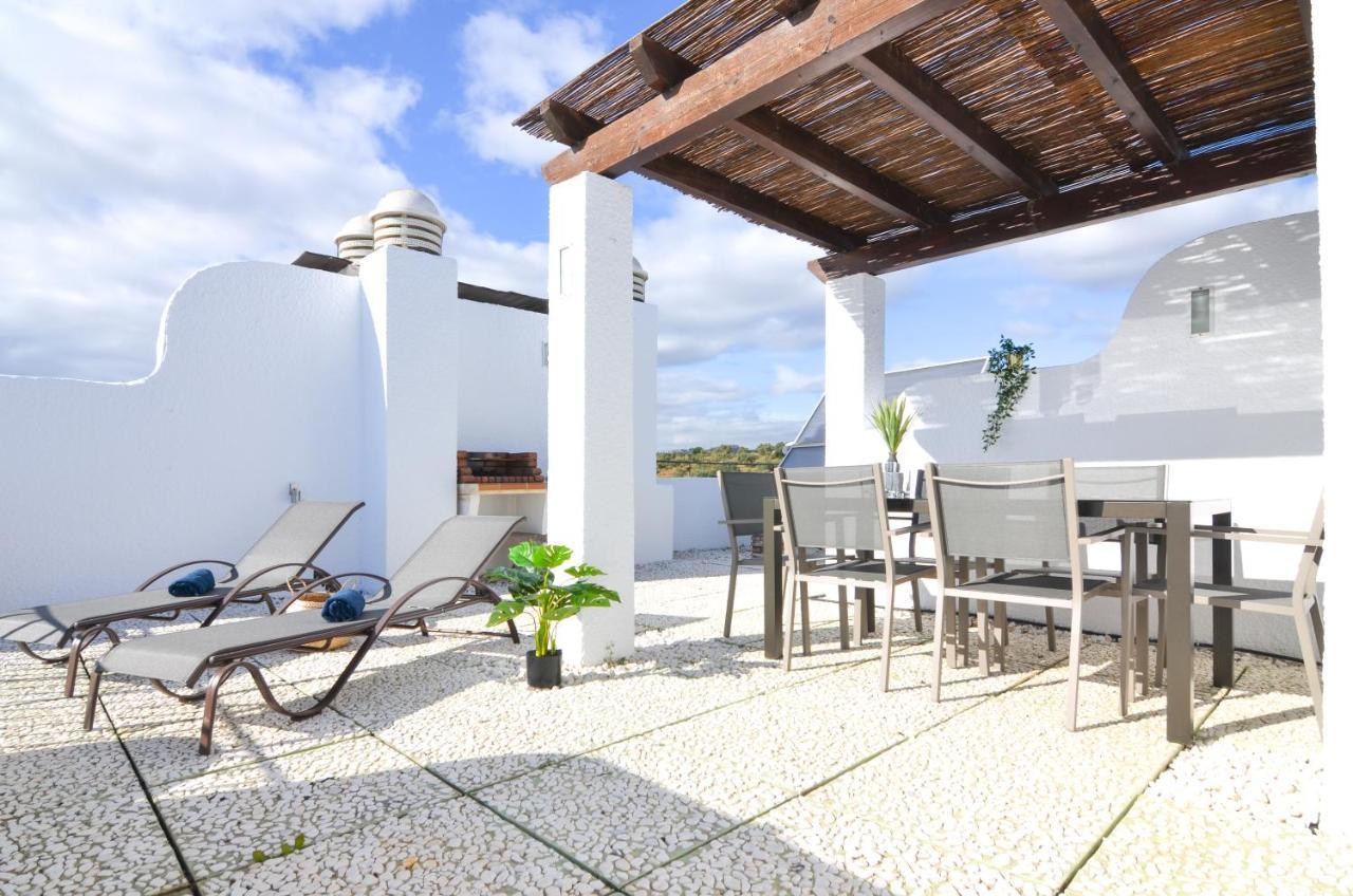 Wintowinrentals Townhouse, Roof Terraze & Pool توري دي بيناغالبون المظهر الخارجي الصورة