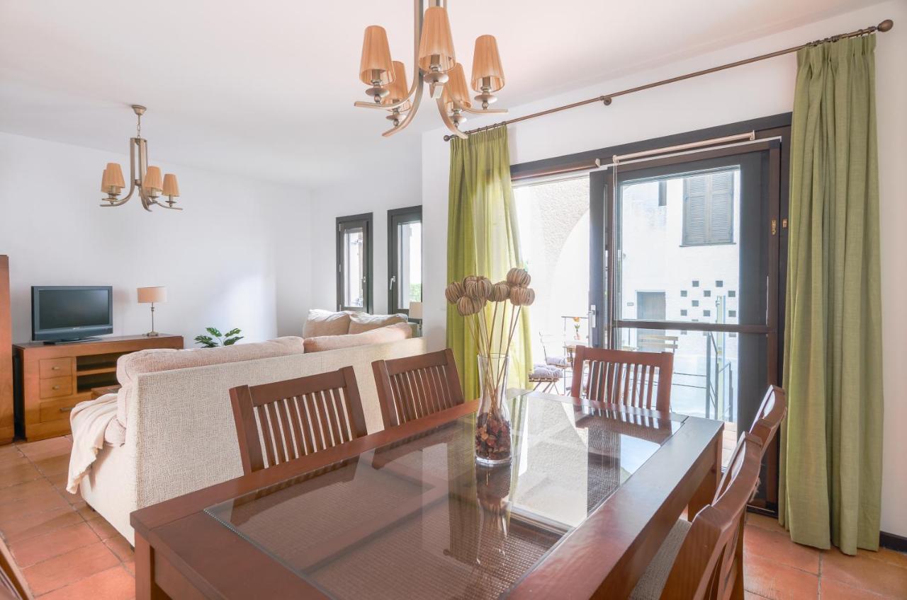 Wintowinrentals Townhouse, Roof Terraze & Pool توري دي بيناغالبون المظهر الخارجي الصورة